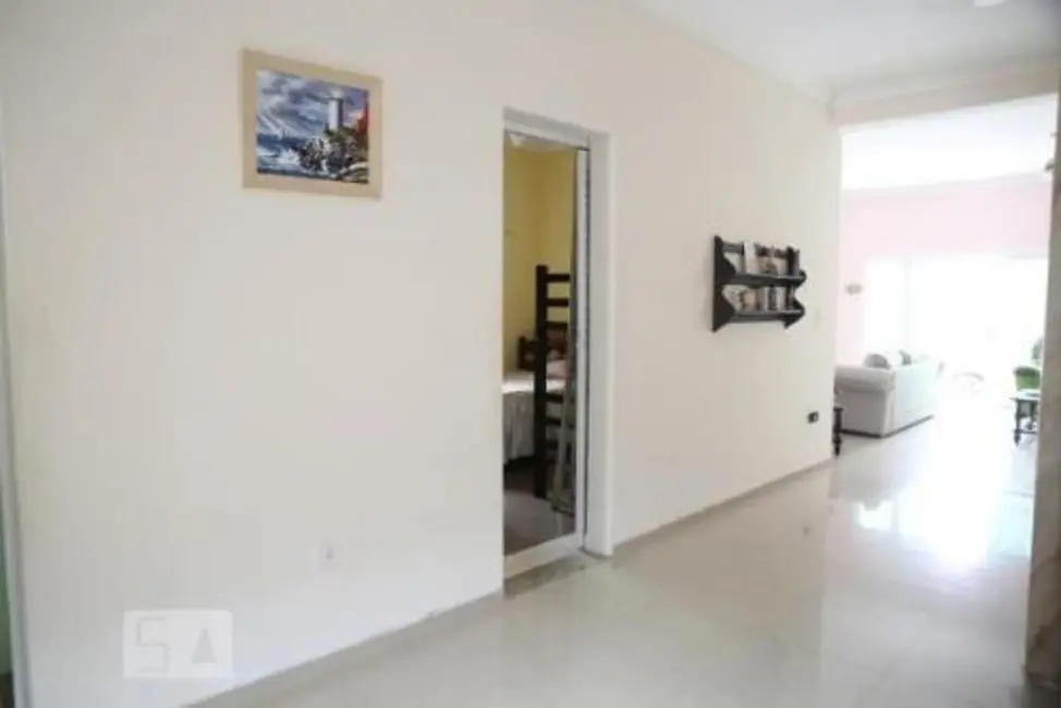 Casa com 7 quartos à venda, 229m2 em Praia Grande - SP - imagem 3 Foto 3 de Casa com 7 quartos à venda, 229m2 em Praia Grande - SP