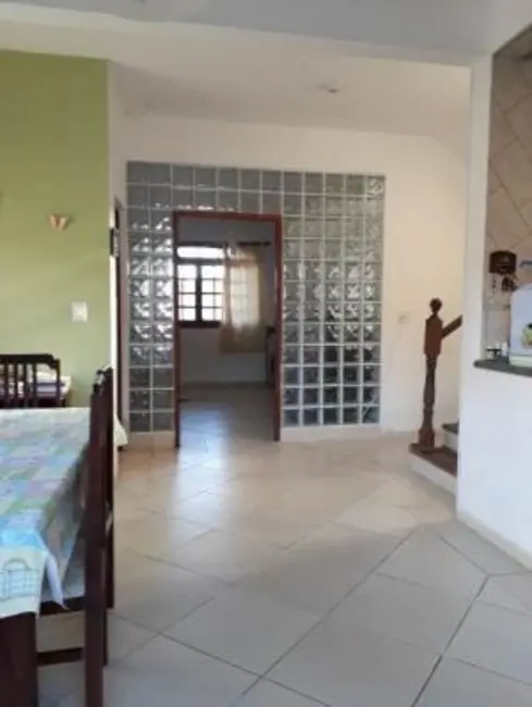Foto 2 de Casa com 4 quartos à venda, 200m2 em Itanhaem - SP