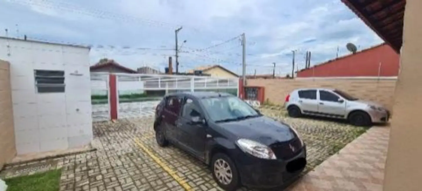 Foto 9 de Casa com 2 quartos à venda, 55m2 em Itanhaem - SP