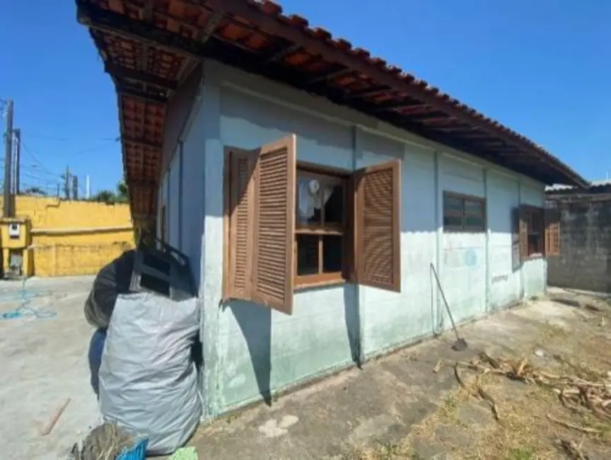 Foto 6 de Casa com 2 quartos à venda, 60m2 em Itanhaem - SP