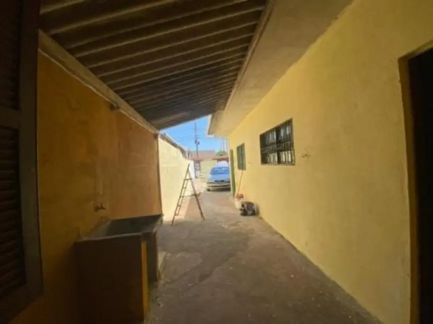 Foto 2 de Casa com 1 quarto à venda, 45m2 em Itanhaem - SP