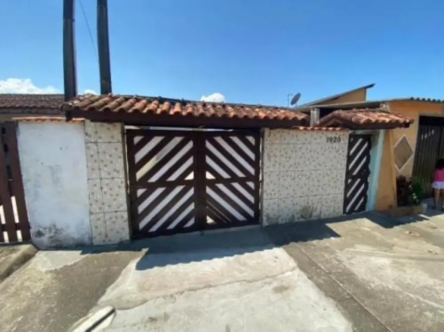 Foto 1 de Casa com 1 quarto à venda, 45m2 em Itanhaem - SP