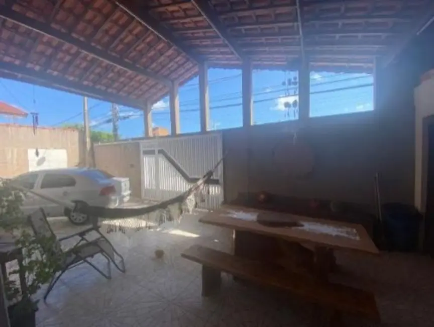 Foto 2 de Casa com 3 quartos à venda, 85m2 em Itanhaem - SP