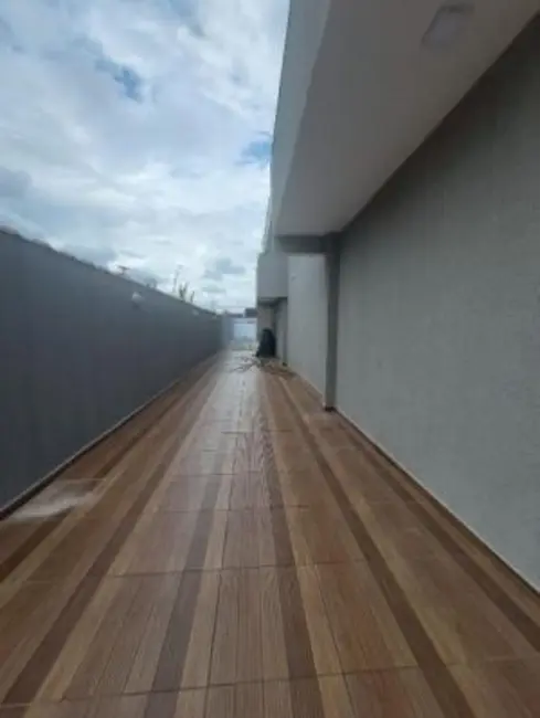 Foto 2 de Casa com 3 quartos à venda, 99m2 em Itanhaem - SP
