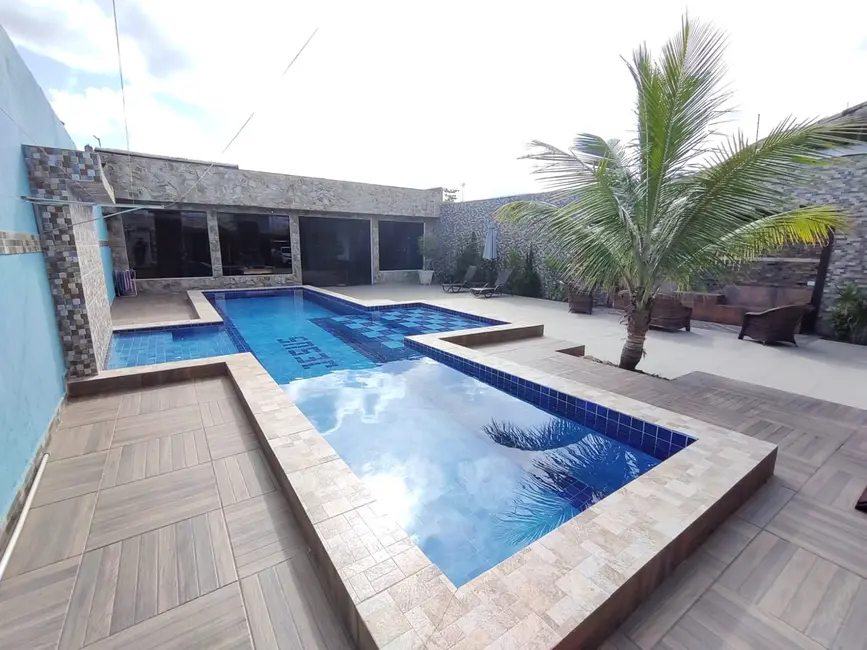 Foto 1 de Casa com 3 quartos à venda, 450m2 em Itanhaem - SP