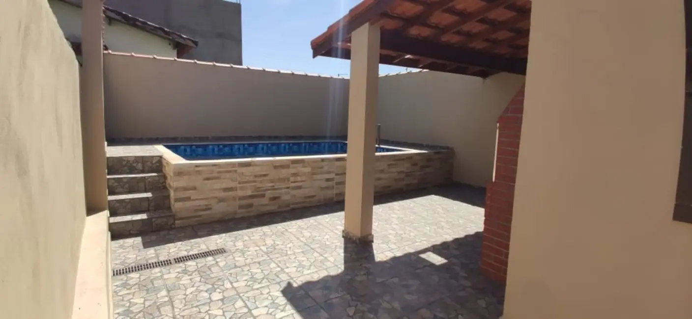 Foto 9 de Casa com 2 quartos à venda, 70m2 em Itanhaem - SP