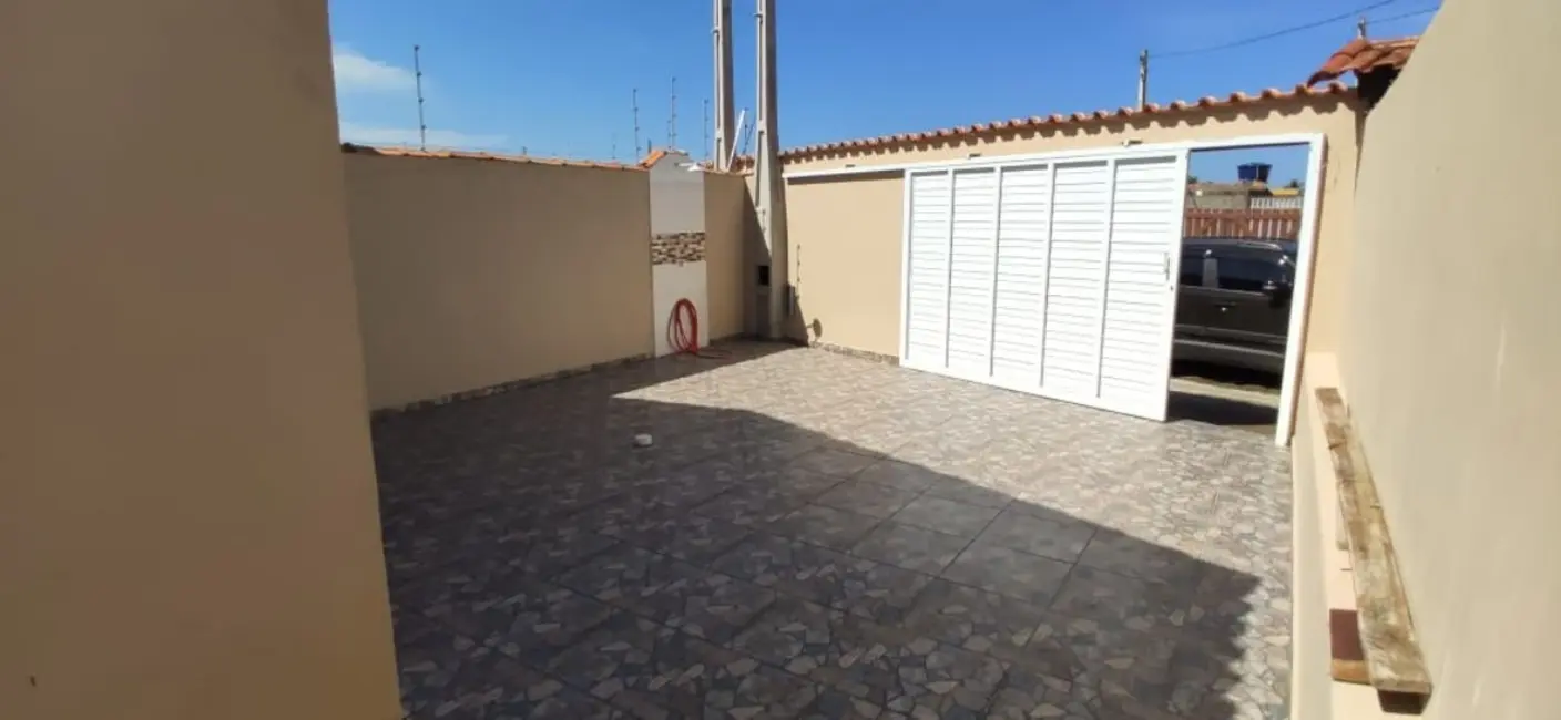 Foto 8 de Casa com 2 quartos à venda, 70m2 em Itanhaem - SP