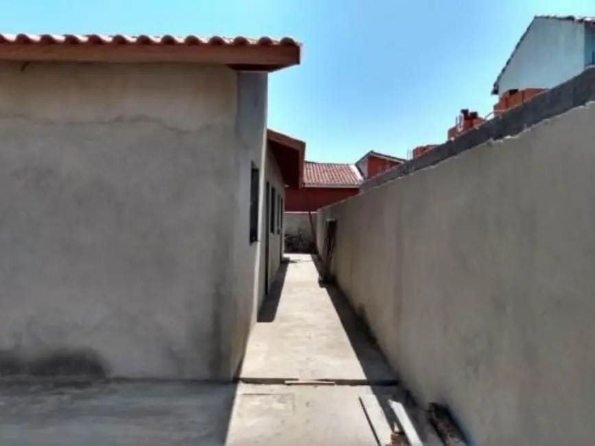 Foto 2 de Casa com 2 quartos à venda, 63m2 em Itanhaem - SP