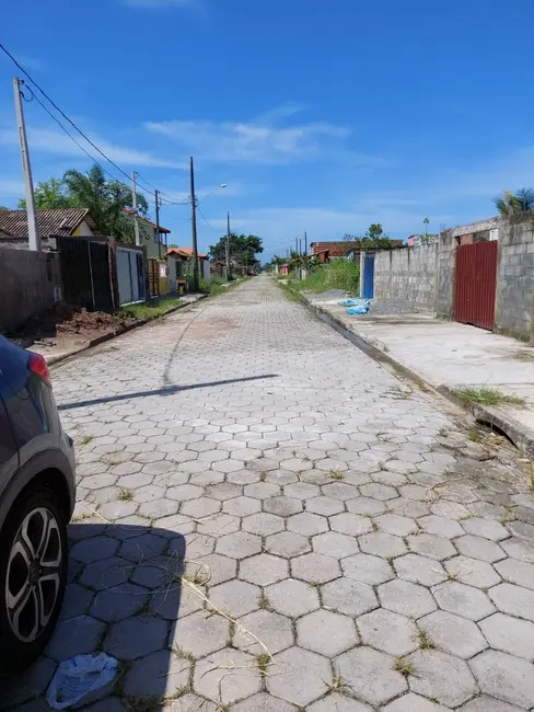 Foto 1 de Terreno / Lote à venda, 254m2 em Itanhaem - SP