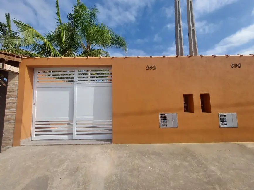 Foto 1 de Casa com 2 quartos à venda, 60m2 em Itanhaem - SP