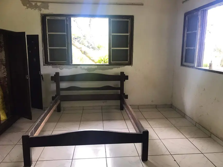 Chácara com 3 quartos à venda, 120m2 em Itanhaem - SP - imagem 3 Foto 3 de Chácara com 3 quartos à venda, 120m2 em Itanhaem - SP