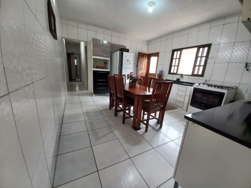 Foto 5 de Casa com 3 quartos à venda, 112m2 em Itanhaem - SP