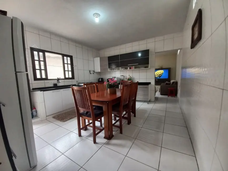 Foto 2 de Casa com 3 quartos à venda, 112m2 em Itanhaem - SP