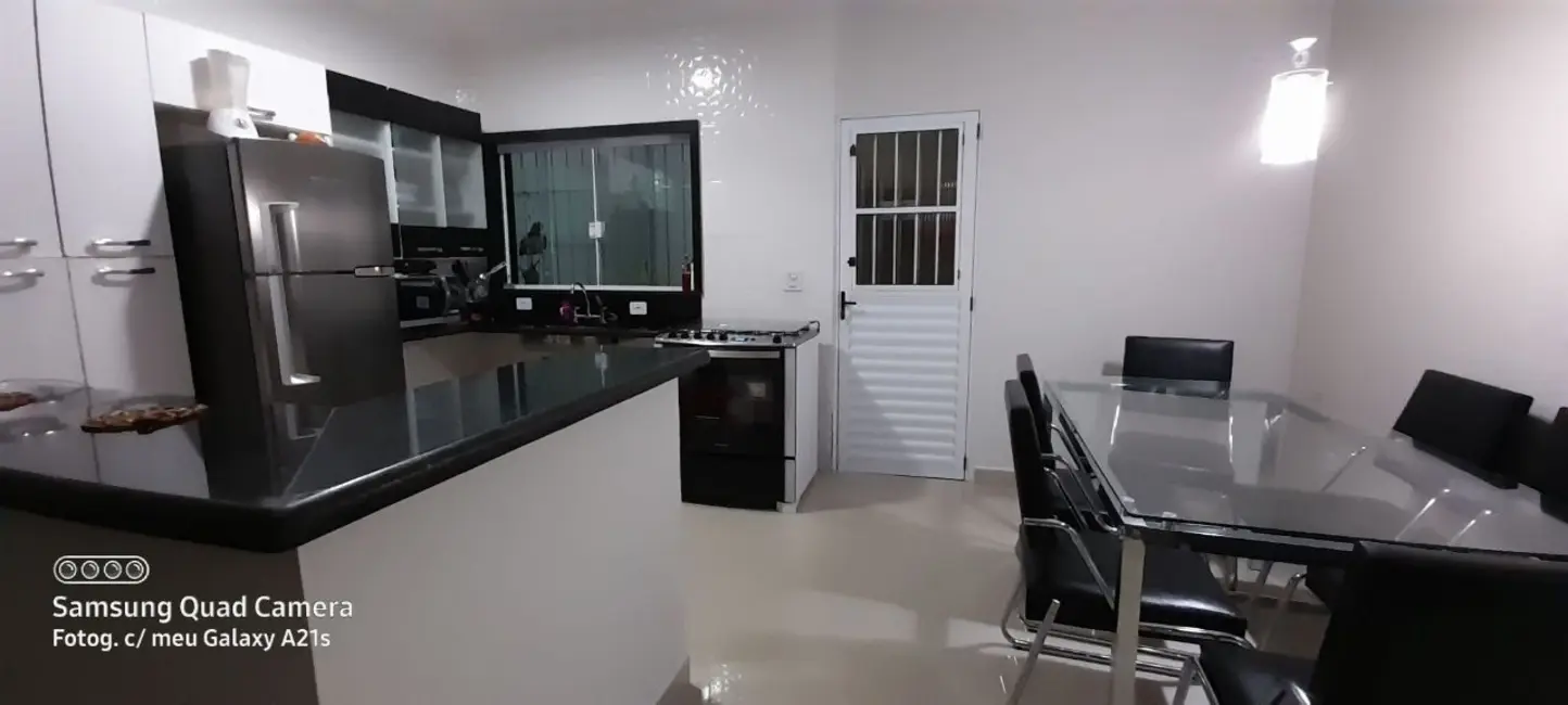 Foto 6 de Casa com 1 quarto à venda, 51m2 em Itanhaem - SP