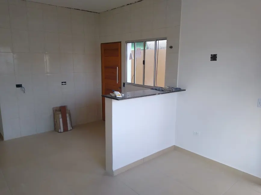 Foto 5 de Casa com 2 quartos à venda, 85m2 em Itanhaem - SP