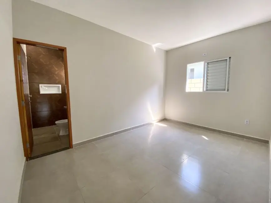 Foto 7 de Casa com 2 quartos à venda, 73m2 em Itanhaem - SP