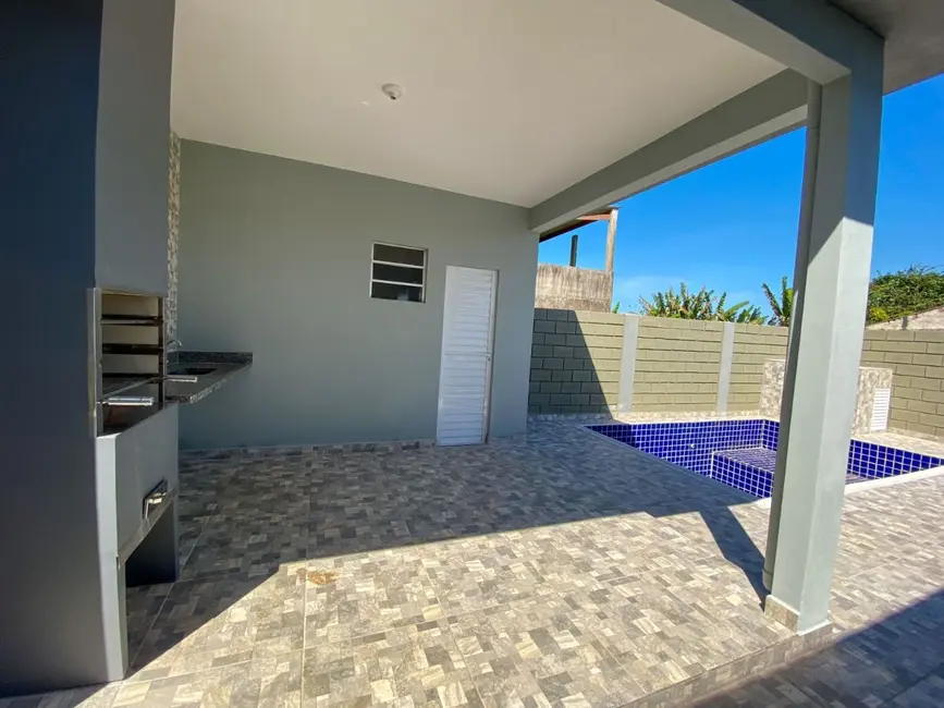 Foto 5 de Casa com 2 quartos à venda, 73m2 em Itanhaem - SP