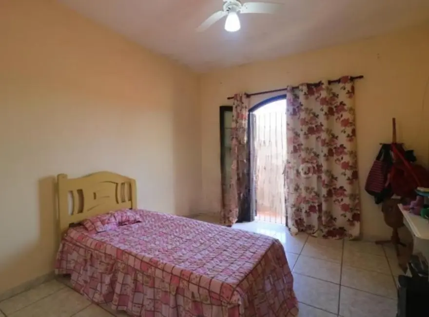 Casa com 2 quartos à venda, 86m2 em Itanhaem - SP - imagem 9 Foto 9 de Casa com 2 quartos à venda, 86m2 em Itanhaem - SP