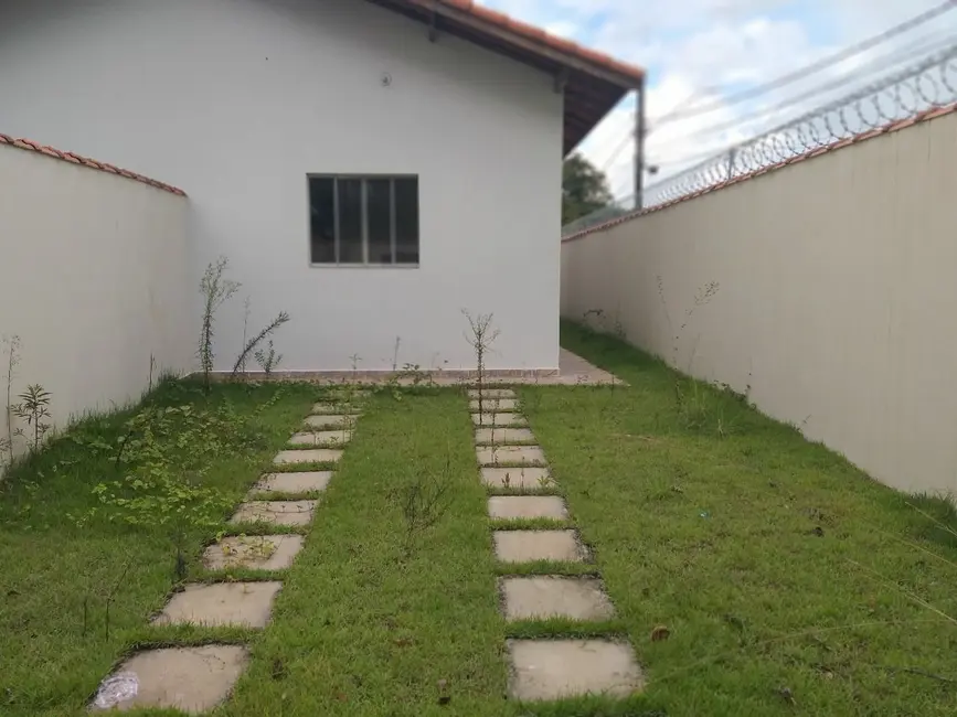 Foto 1 de Casa com 2 quartos à venda, 60m2 em Itanhaem - SP