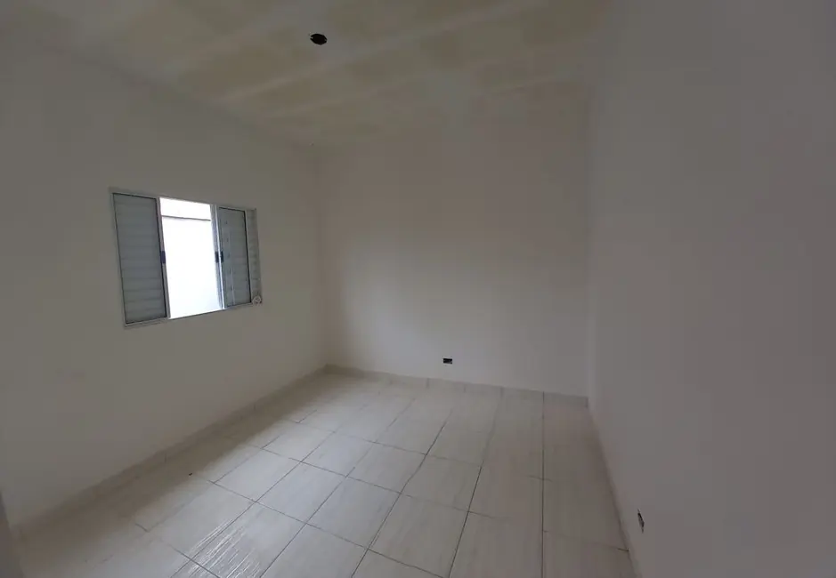 Foto 4 de Casa com 2 quartos à venda, 52m2 em Itanhaem - SP