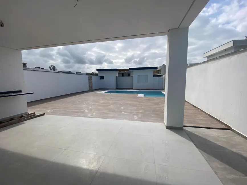 Foto 9 de Casa de Condomínio com 4 quartos à venda, 150m2 em Itanhaem - SP