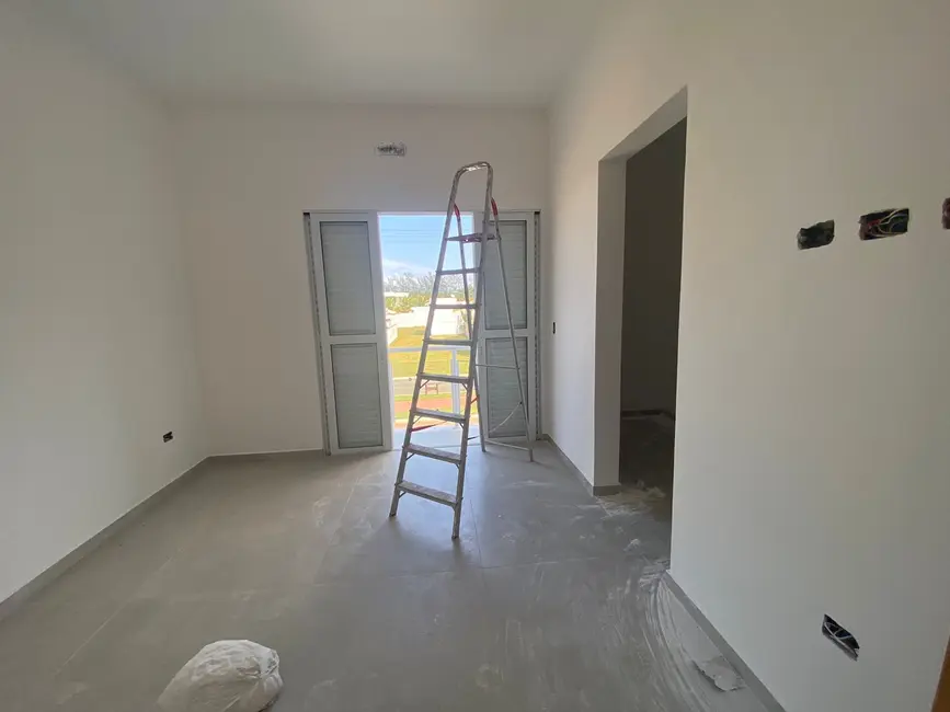 Foto 8 de Casa de Condomínio com 4 quartos à venda, 150m2 em Itanhaem - SP