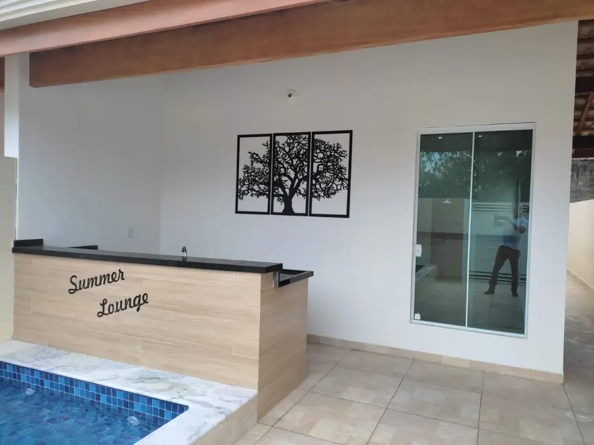 Casa com 2 quartos à venda, 90m2 em Itanhaem - SP - imagem 4 Foto 4 de Casa com 2 quartos à venda, 90m2 em Itanhaem - SP