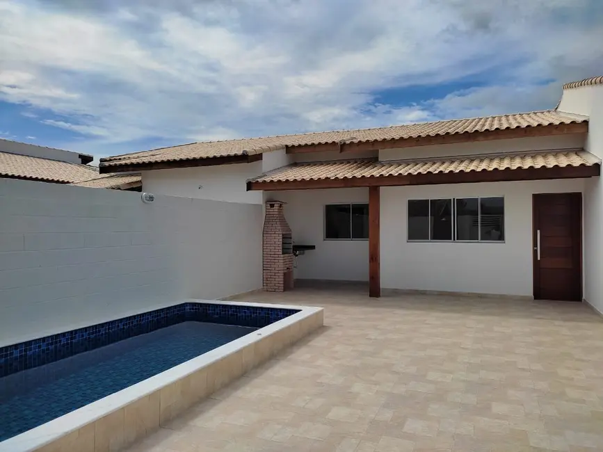 Foto 1 de Casa com 2 quartos à venda, 78m2 em Itanhaem - SP