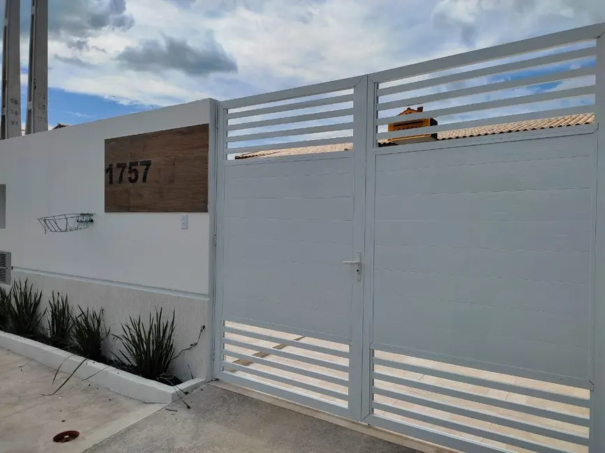 Foto 6 de Casa com 2 quartos à venda, 78m2 em Itanhaem - SP