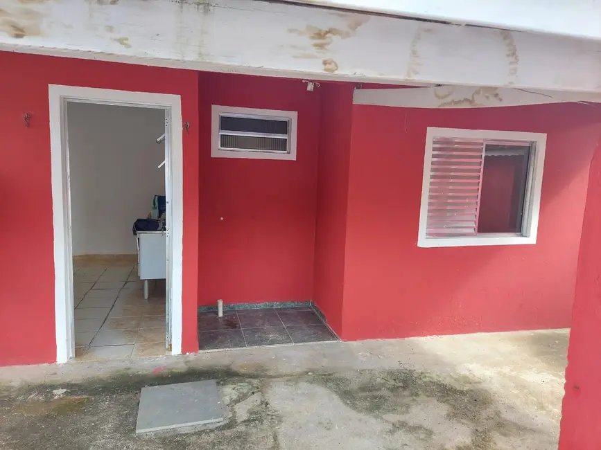 Foto 9 de Casa com 2 quartos à venda, 44m2 em Peruibe - SP