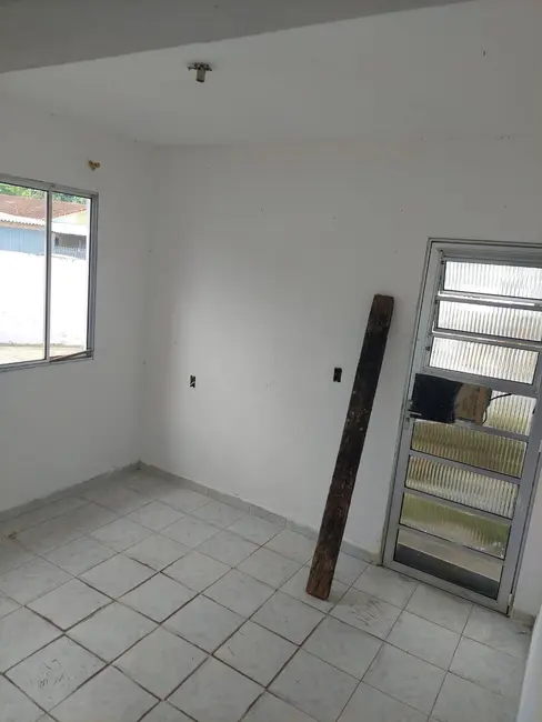 Foto 7 de Casa com 2 quartos à venda, 44m2 em Peruibe - SP