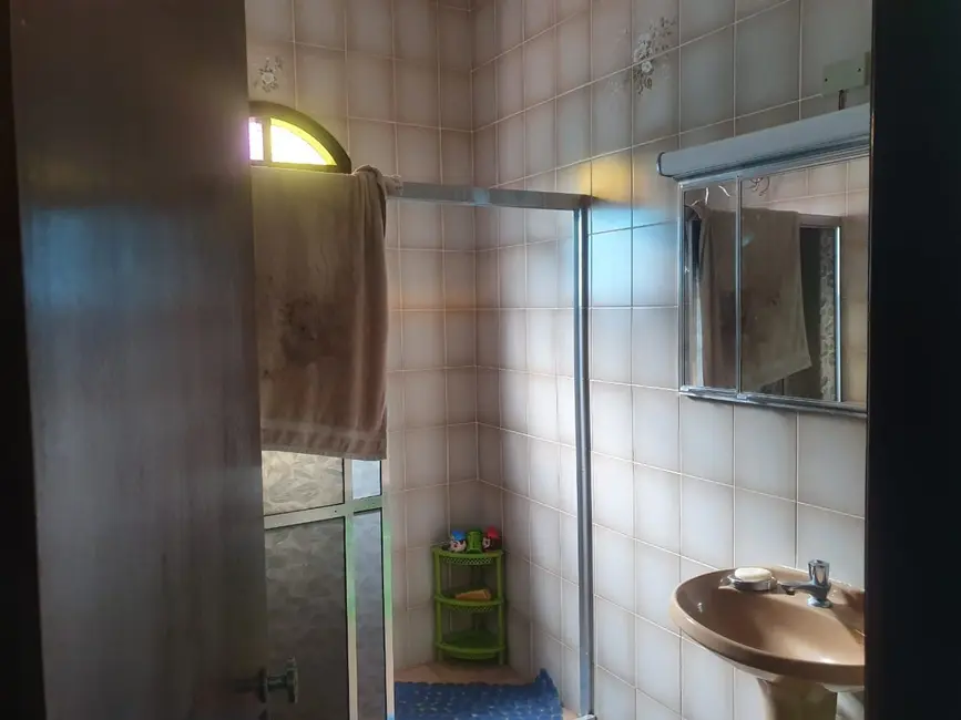 Casa com 3 quartos à venda, 276m2 em Itanhaem - SP - imagem 8 Foto 8 de Casa com 3 quartos à venda, 276m2 em Itanhaem - SP