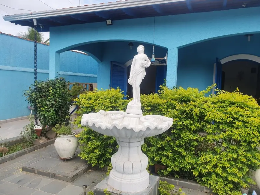 Casa com 3 quartos à venda, 276m2 em Itanhaem - SP - imagem 5 Foto 5 de Casa com 3 quartos à venda, 276m2 em Itanhaem - SP