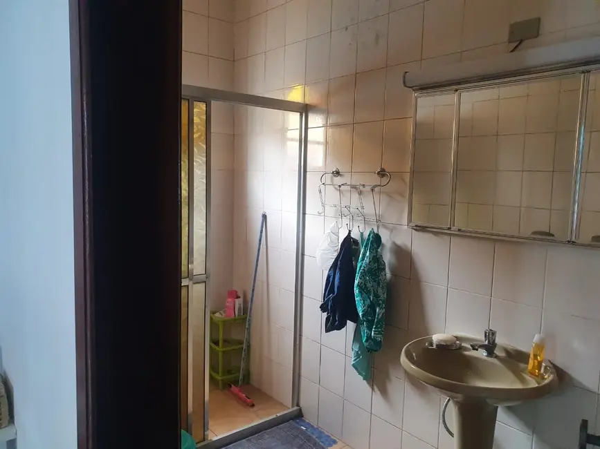 Casa com 3 quartos à venda, 276m2 em Itanhaem - SP - imagem 2 Foto 2 de Casa com 3 quartos à venda, 276m2 em Itanhaem - SP