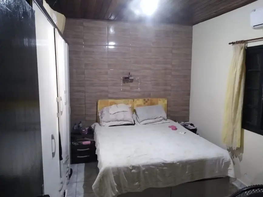 Foto 3 de Casa com 3 quartos à venda, 131m2 em Itanhaem - SP