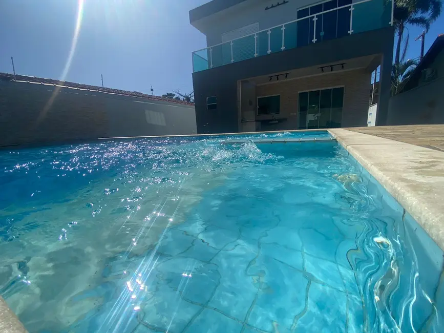 Foto 8 de Casa com 2 quartos à venda, 116m2 em Itanhaem - SP