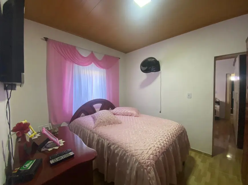 Foto 9 de Casa com 2 quartos à venda, 45m2 em Itanhaem - SP