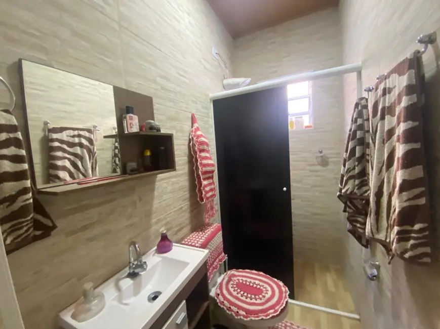 Foto 7 de Casa com 2 quartos à venda, 45m2 em Itanhaem - SP