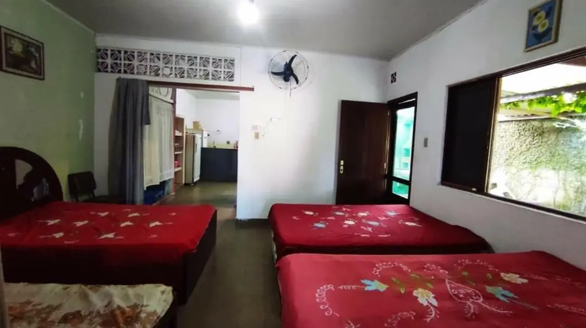 Foto 4 de Casa com 2 quartos à venda, 109m2 em Itanhaem - SP