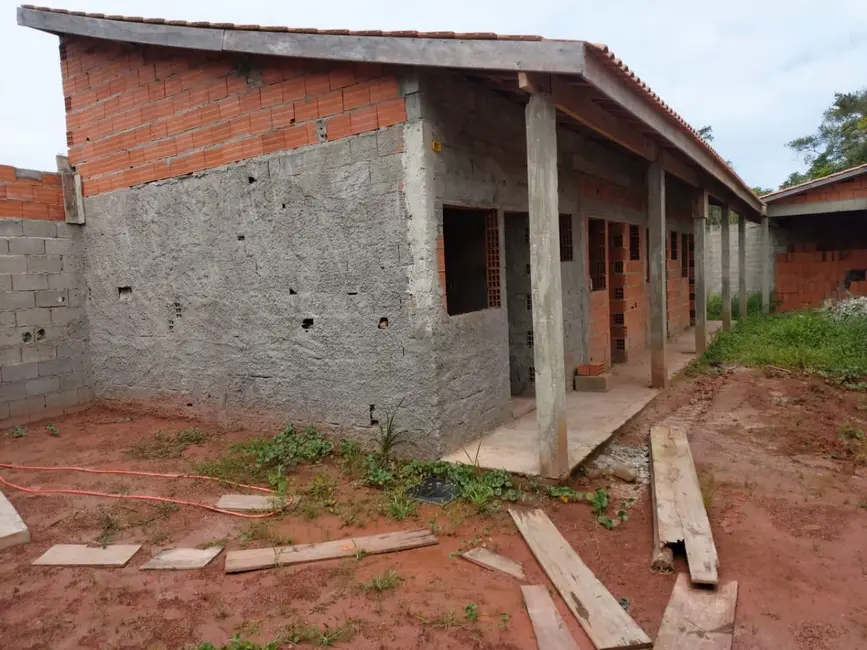 Foto 2 de Casa com 1 quarto à venda, 60m2 em Itanhaem - SP