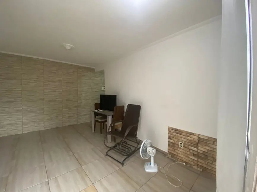 Foto 2 de Apartamento com 2 quartos à venda, 45m2 em Itanhaem - SP