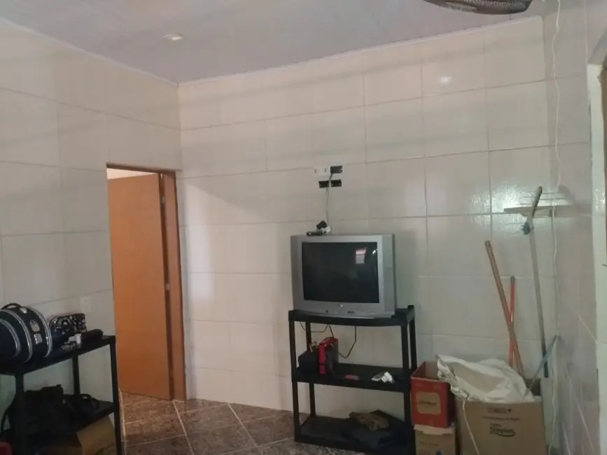 Foto 5 de Casa com 2 quartos à venda, 140m2 em Itanhaem - SP