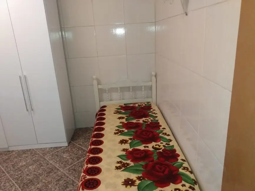 Foto 9 de Casa com 2 quartos à venda, 140m2 em Itanhaem - SP