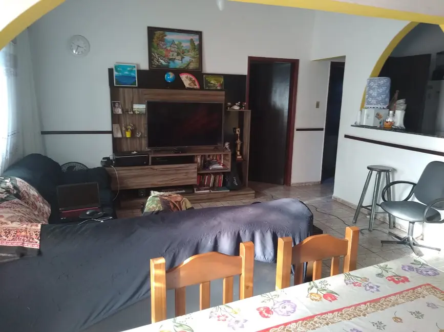 Foto 9 de Casa com 3 quartos à venda, 75m2 em Itanhaem - SP