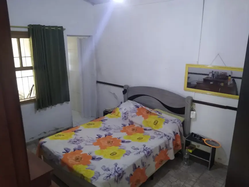 Foto 5 de Casa com 3 quartos à venda, 75m2 em Itanhaem - SP