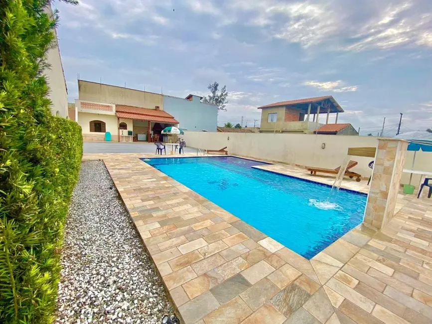 Foto 8 de Casa com 3 quartos à venda, 223m2 em Itanhaem - SP