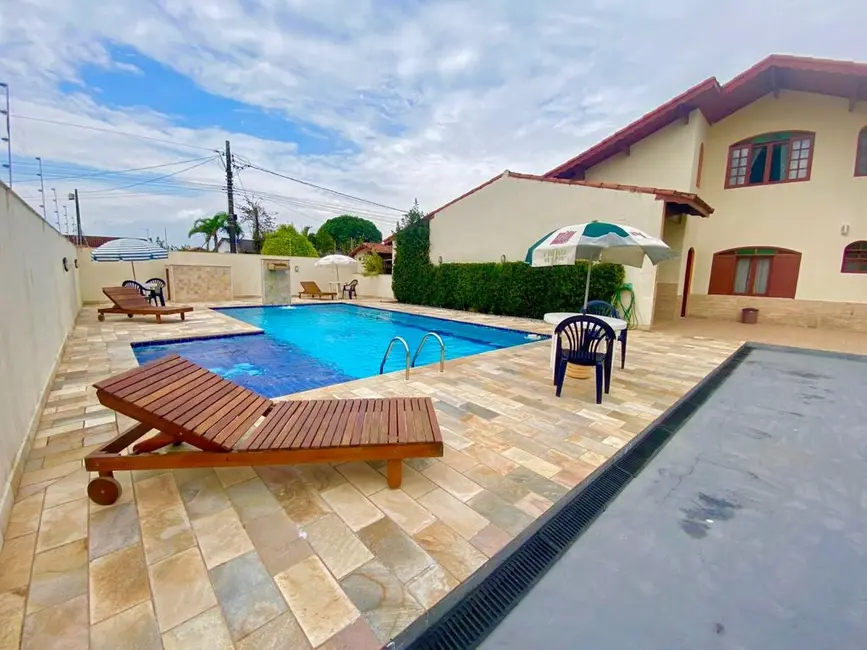 Foto 3 de Casa com 3 quartos à venda, 223m2 em Itanhaem - SP