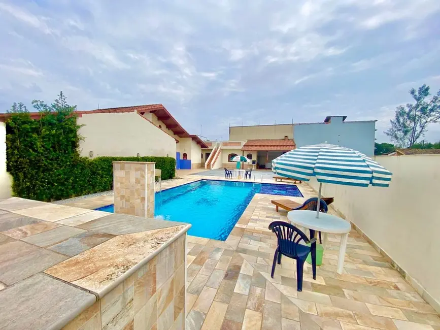 Foto 4 de Casa com 3 quartos à venda, 223m2 em Itanhaem - SP