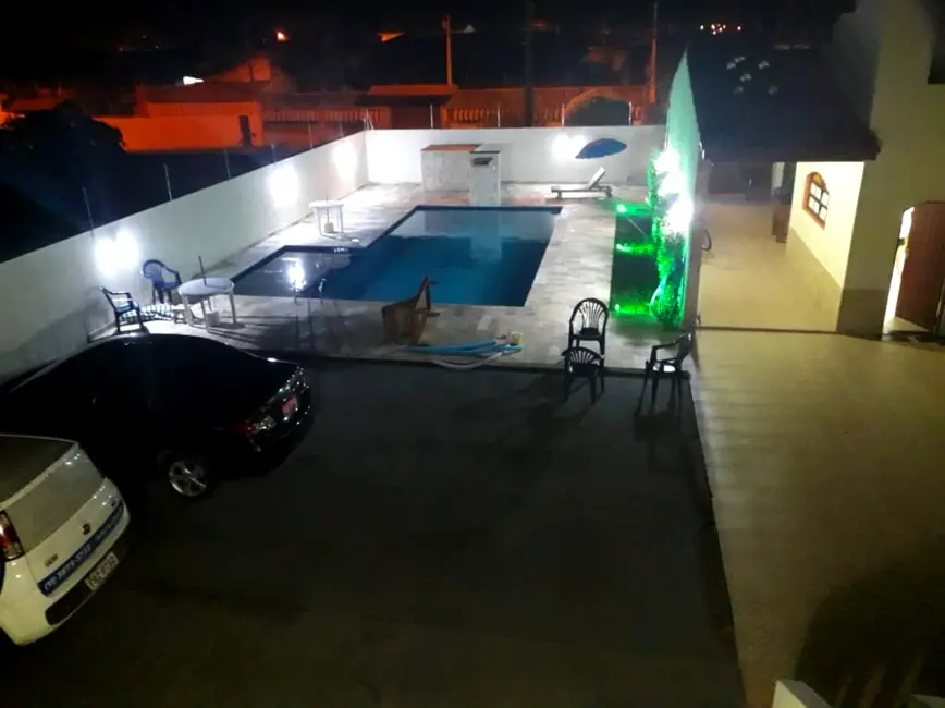 Foto 2 de Casa com 3 quartos à venda, 223m2 em Itanhaem - SP