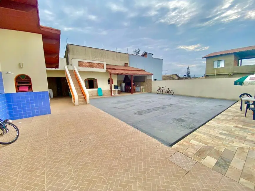 Foto 9 de Casa com 3 quartos à venda, 223m2 em Itanhaem - SP